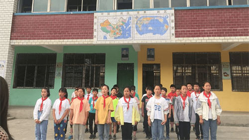 威可利直飲機(jī)進(jìn)駐河南鄭州惠濟(jì)區(qū)石橋小學(xué)為師生們帶來(lái)健康、安全的飲用水